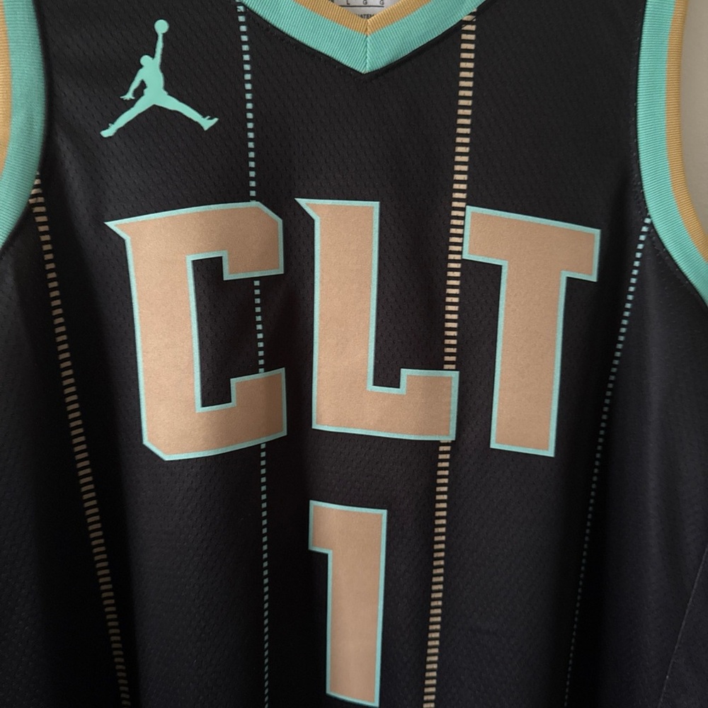 Men’s Jordan LaMelo Ball #1 Charlotte Hornets 2022/23 City Edition Jersey Sz 48 - Picture 2 of 6